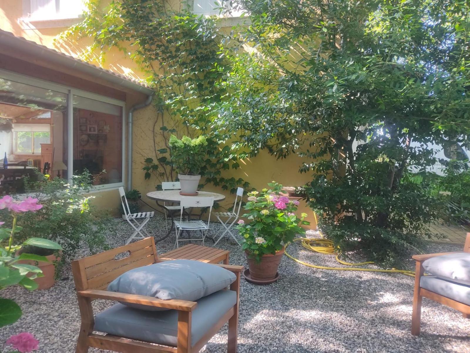 La Frenaie Panzió Saint-Cyr-sur-le-Rhone Kültér fotó